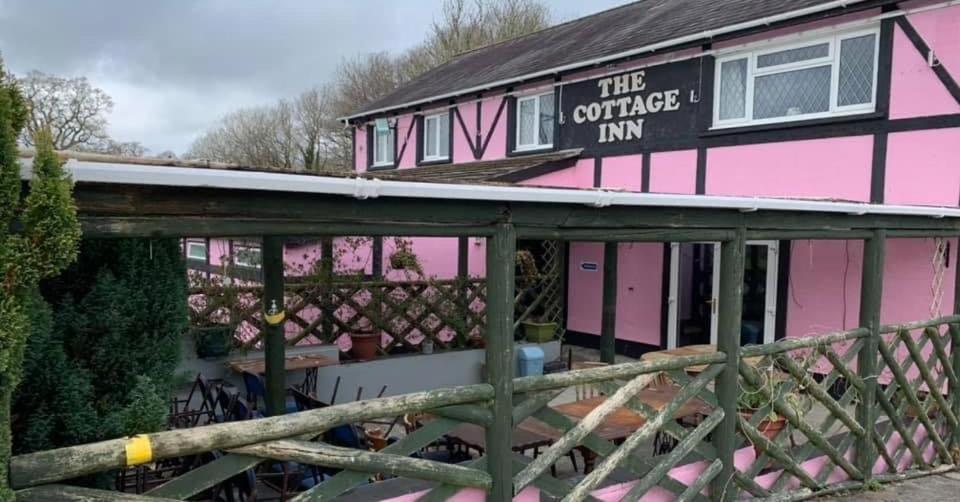 The Cottage Inn Llandeilo Extérieur photo